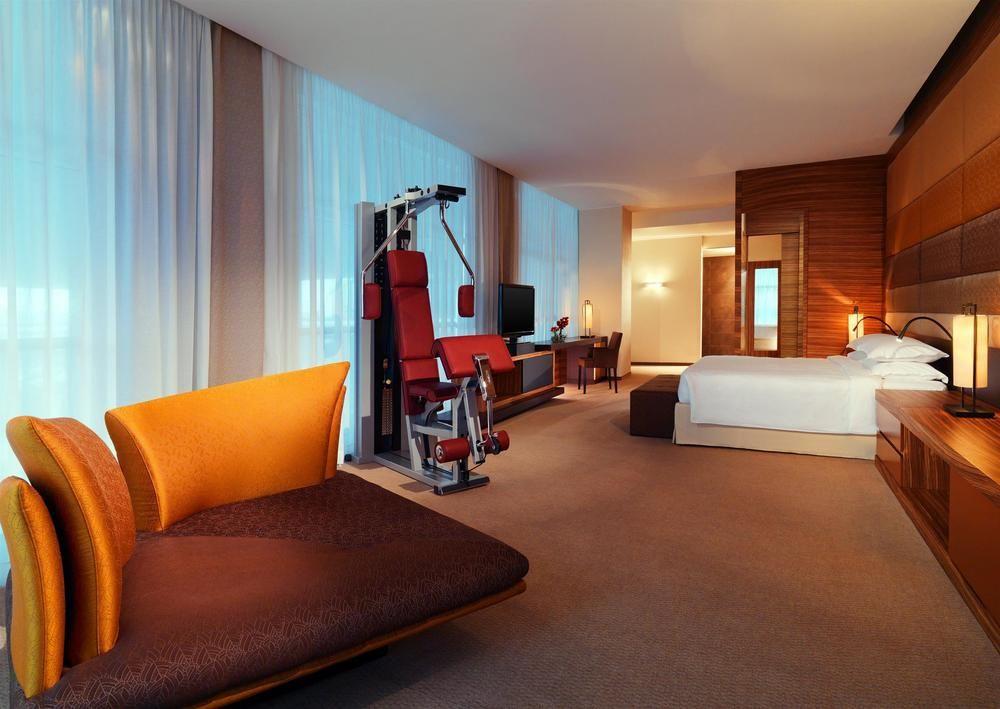 فندق Fernoفي  فندق وكونفنشن سنتر شيراتون ميلانو مالبينزا إيربورت المظهر الخارجي الصورة